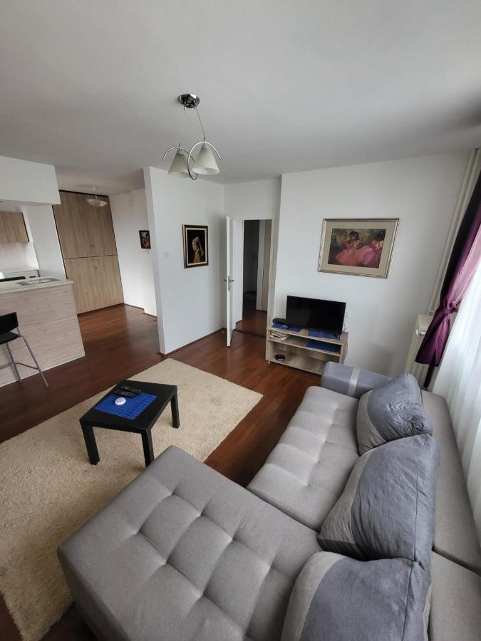 Apartman Nina Nis Exterior photo